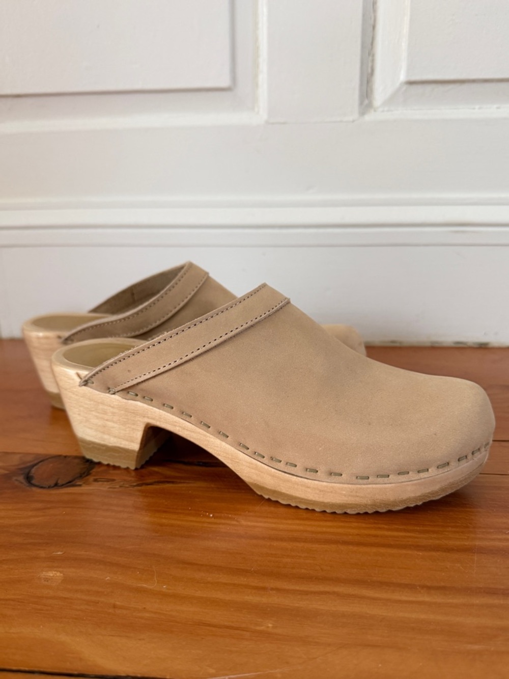 No.6 Old School Clog on Mid Heel in Bone Size 38